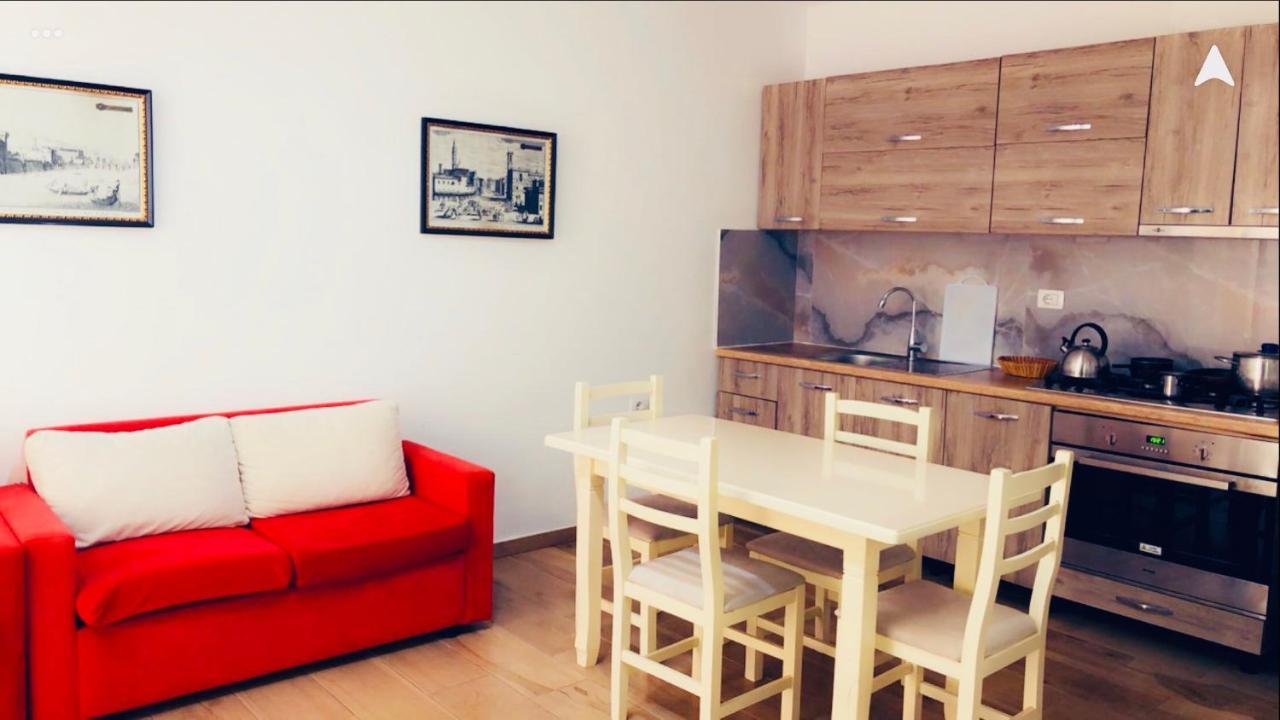 Apartments On The Beach Саранде Екстериор снимка