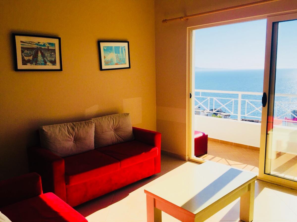 Apartments On The Beach Саранде Екстериор снимка