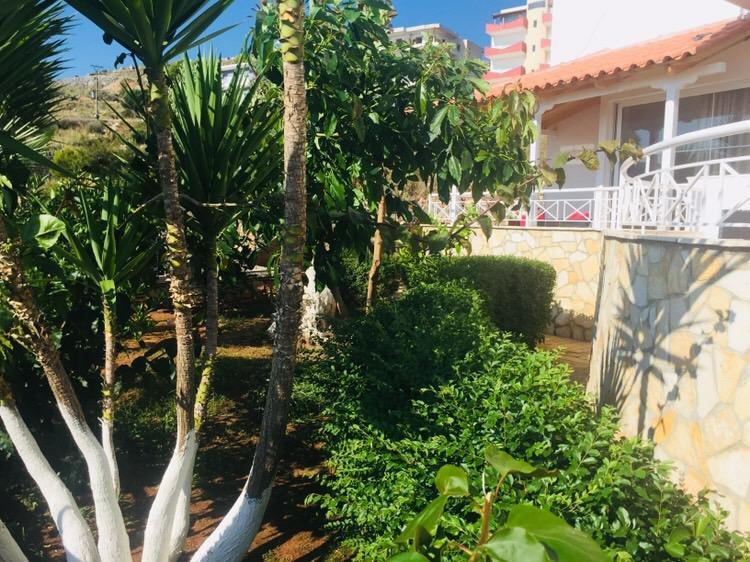 Apartments On The Beach Саранде Екстериор снимка